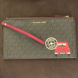 Michael Kors wristlet wallet